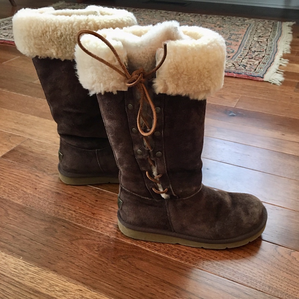 Tall Woman's UGG Boots size 6